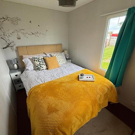 Pet Friendly Holiday Home On Golden Palm Skegness Kültér fotó