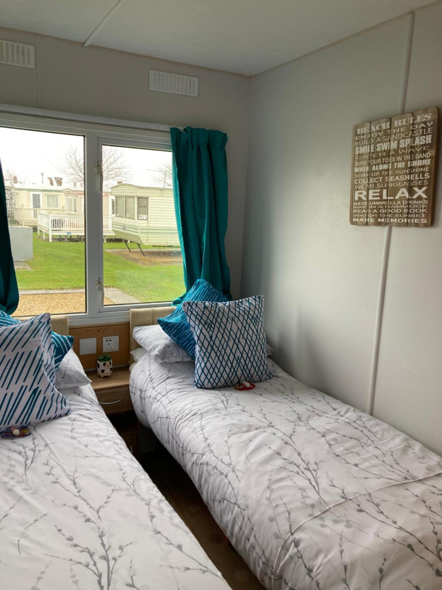 Pet Friendly Holiday Home On Golden Palm Skegness Kültér fotó